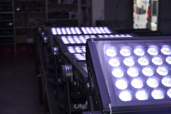 Studio Due - City Color LED RGBW